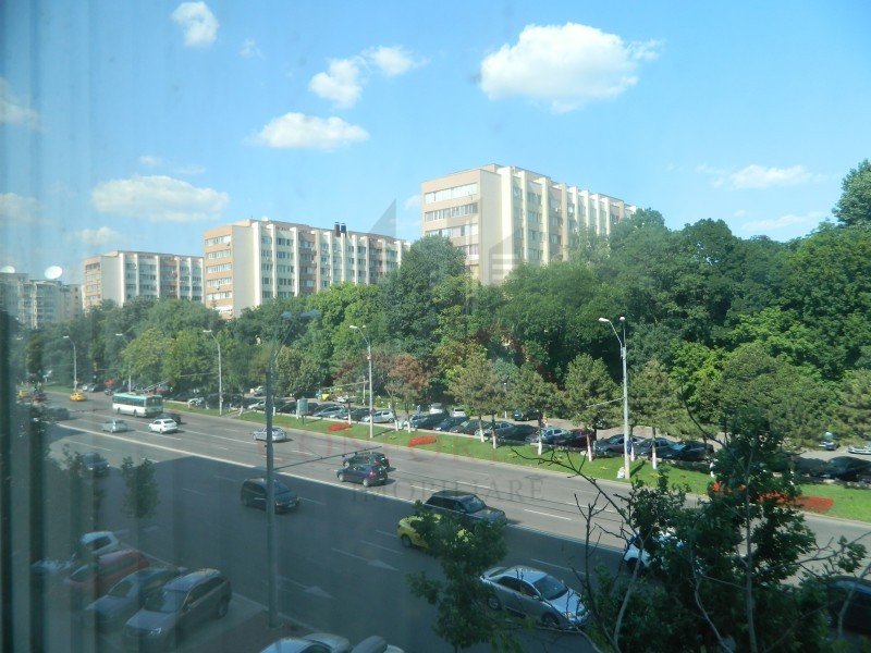 Unirii, Cantemir stradal, 4 min metrou, 3/8